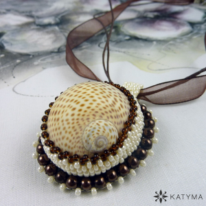 Př&iacute;věsek tečkovan&aacute; mu&scaron;le