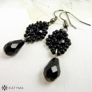 N&aacute;u&scaron;nice mal&eacute; z čern&yacute;ch ohňovek 2