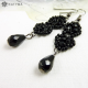Náušnice delší z černých broušených korálků