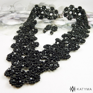 Souprava čern&aacute; krajka