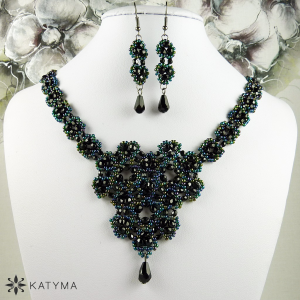 Souprava večern&iacute; krajka 3