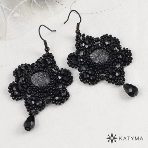 N&aacute;u&scaron;nice s malovan&yacute;mi kabo&scaron;ony velk&eacute;