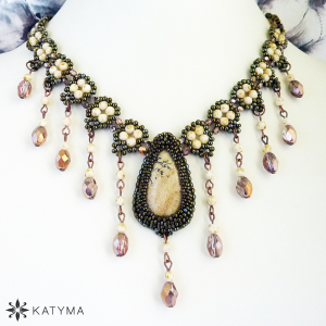 N&aacute;hrdeln&iacute;k obr&aacute;zkov&yacute; jaspis