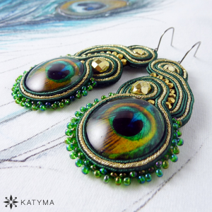 N&aacute;u&scaron;nice pav&iacute; pera 2